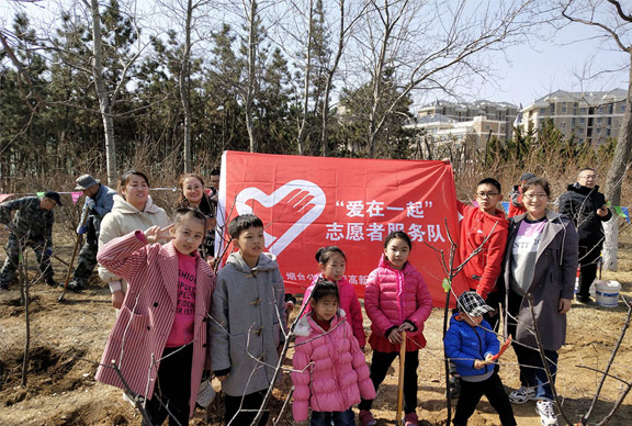 當雷鋒月和植樹節相遇——相約春天，播種綠色，志愿精神薪火傳
